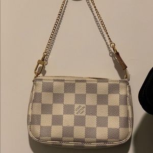 Louis Vuitton Mini Pouchette